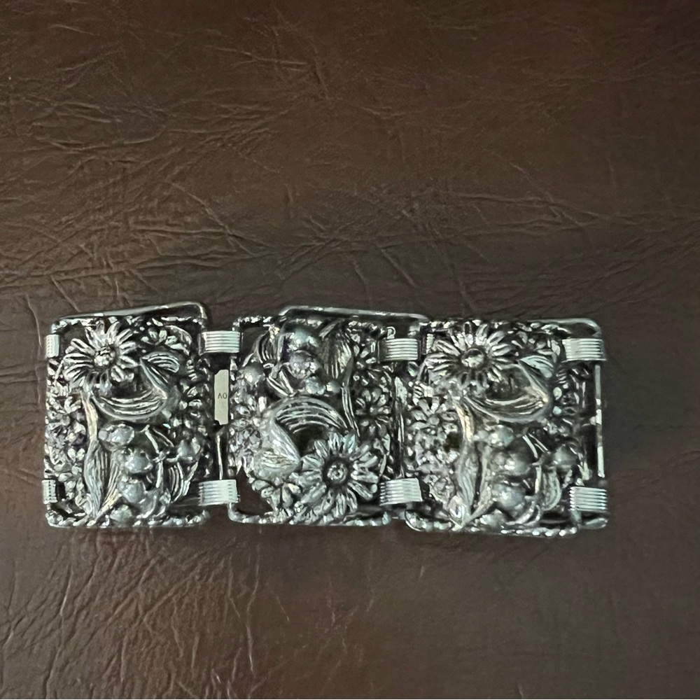 Vintage Sarah Coventry Antique Floral Silver Tone Bracelet, Signed - Picture 4 of 12